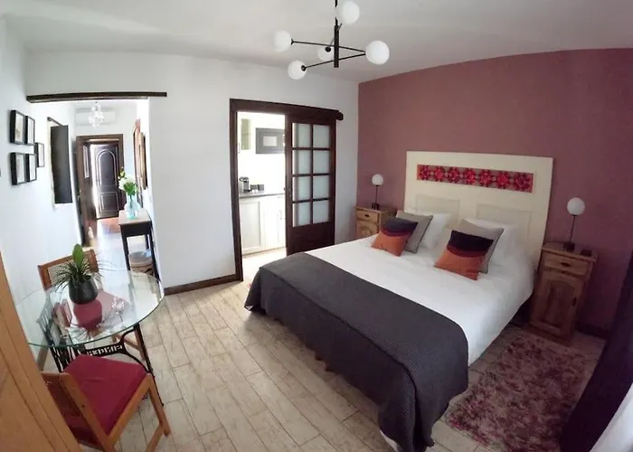 Daire Moonlava: Apto, Piscina, Wifi *