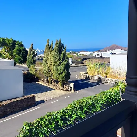 Moonlava: Apto, Piscina, Wifi * יאיזה